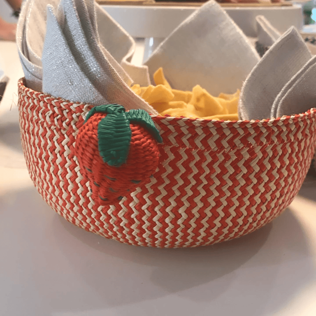 Palma de Iraca Basket with Fruits